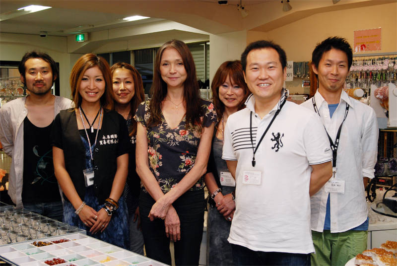 http://www.business-plus.net/interview/1008/images/100818_k0229_ex01.jpg