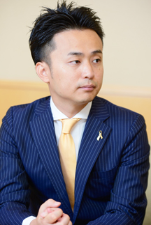 151007_k2389_ex01.jpg