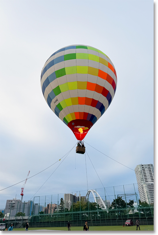 熱気球を飛ばす計画を成功させた