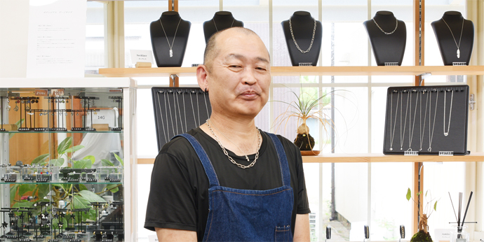 歯科技工士が届ける 夢を形にするアクセサリー
Silver Accessories REVE 代表 下﨑精次 歯科技工士が届ける 夢を形にするアクセサリー
Silver Accessories REVE 代表 下﨑精次