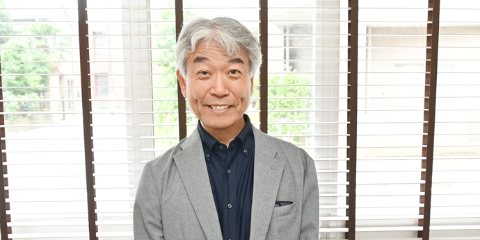 研究開発36年のプロが 新発想素材で街を緑化へ
株式会社サクマ 代表取締役 佐久間 護 研究開発36年のプロが 新発想素材で街を緑化へ
株式会社サクマ 代表取締役 佐久間 護