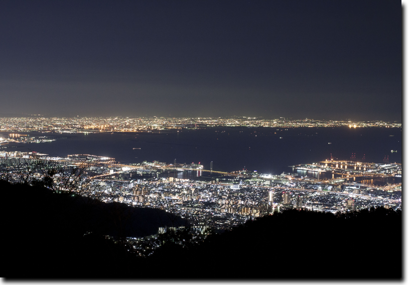 1000万ドルの夜景を一望できる、六甲山上