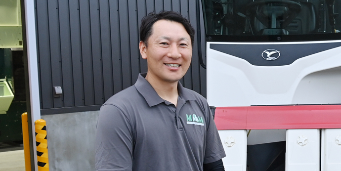 地域密着で守る名取の米づくり 託された田んぼで育む安心の味
株式会社MAM 代表取締役 松浦 正博 地域密着で守る名取の米づくり 託された田んぼで育む安心の味
株式会社MAM 代表取締役 松浦 正博