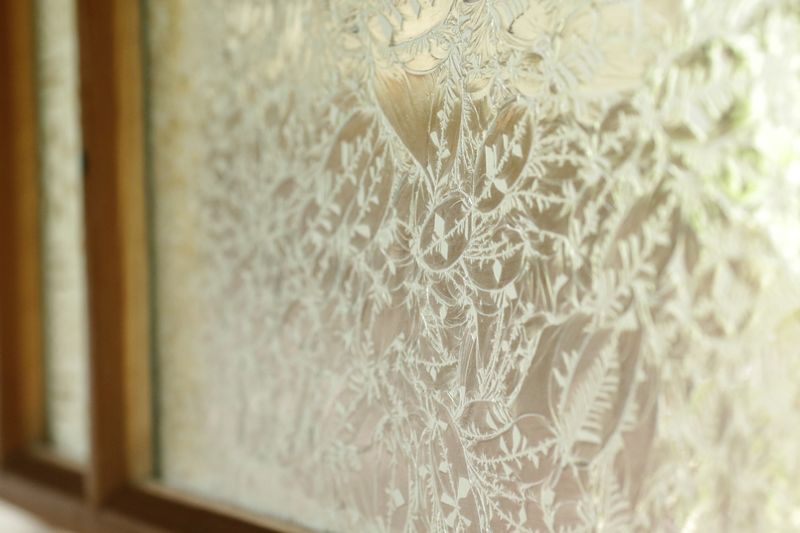 趣のある結霜ガラスは富士屋旅館創建当時のもの